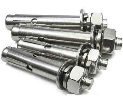 Inox 304 do các yếu tố tác động từ môi trường bên ngoài