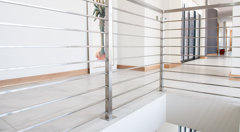 Mẫu lan can inox thiết kế đơn giản