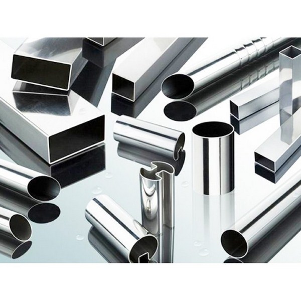Inox có thêm Crom, Niken cùng nhiều nguyên tố khác giúp gia tăng tính cứng, bền và chống ăn mòn cho vật liệu